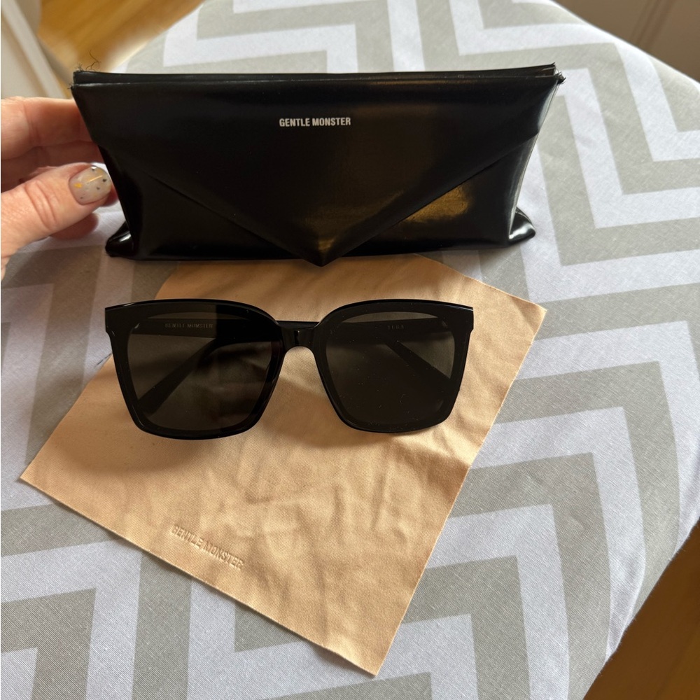 Gentle Monster Black Square Sunglasses